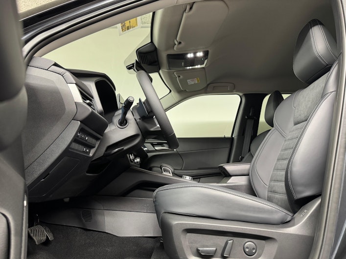 Vehicle image MITSUBISHI OUTLANDER