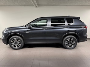 Vehicle image MITSUBISHI Outlander 2.4 PHEV Invite 4x4