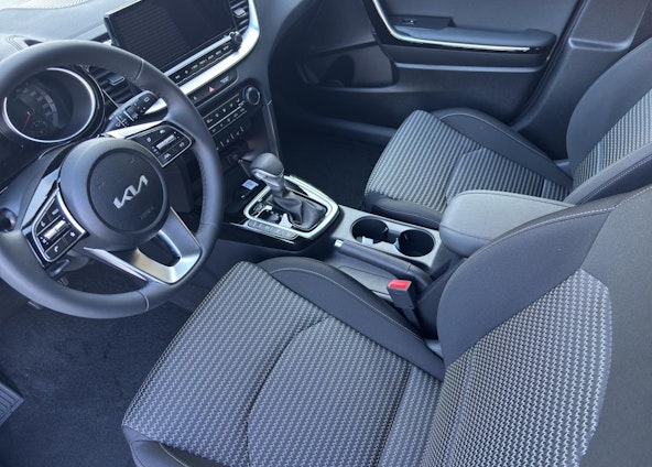 Vehicle image 8 Vehicle image 8