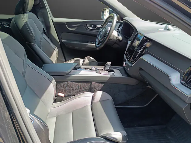 Volvo XC60 2.0 T8 TE R-Design eAWD
