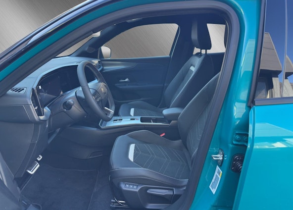 Vehicle image 8 Vehicle image 8