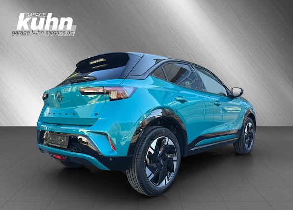 Vehicle image 4 Vehicle image 4