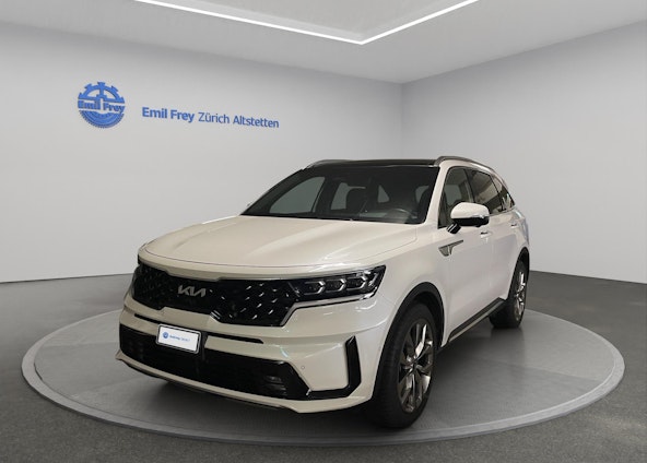 First vehicle image First vehicle image