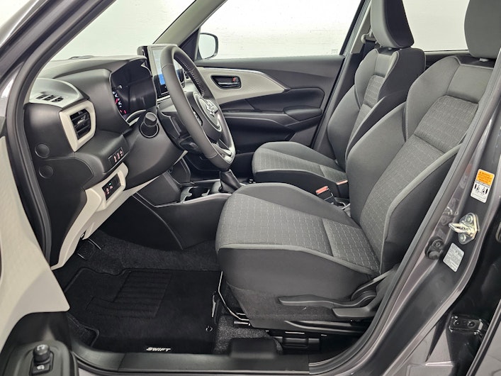 Vehicle image SUZUKI SWIFT