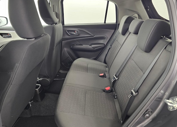 Vehicle image 6 Vehicle image 6