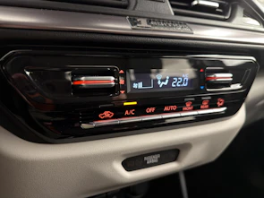 Fahrzeugbild SUZUKI Swift 1.2 1st Edition Top Hybrid