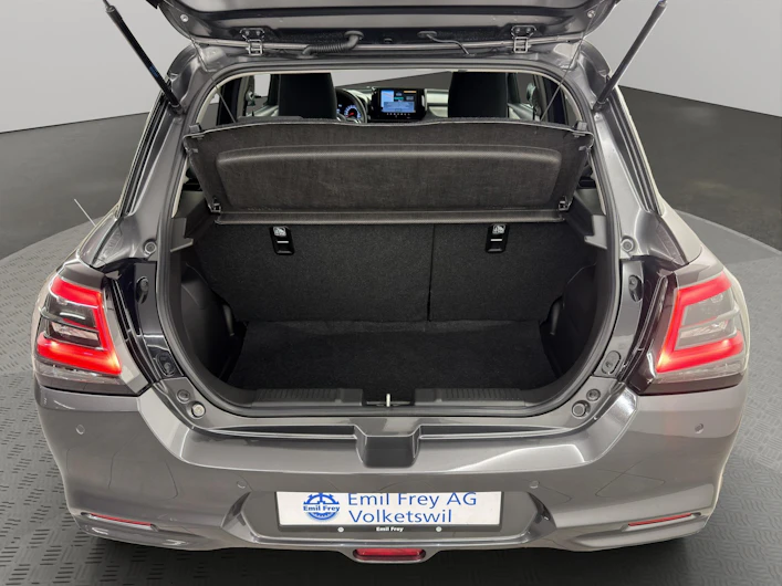 Fahrzeugbild SUZUKI SWIFT