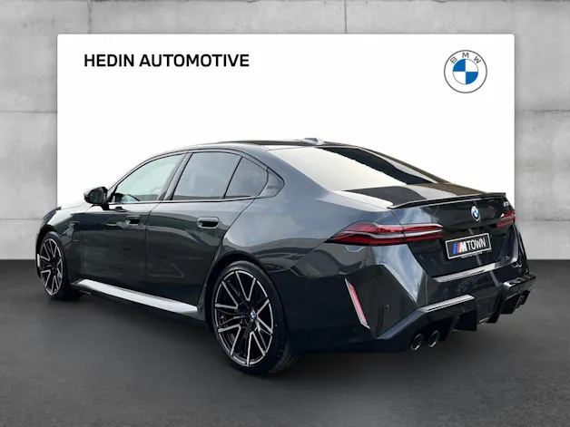 BMW M5 xDrive
