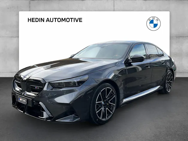 BMW M5 xDrive