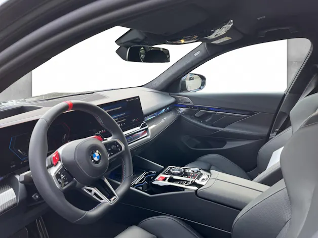 BMW M5 xDrive