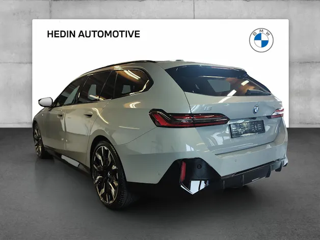 BMW i5 M60 xDrive Touring