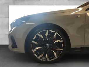 BMW i5 M60 xDrive Touring