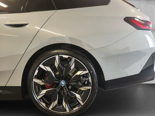 BMW i5 M60 xDrive Touring