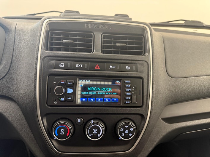 Vehicle image PIAGGIO PORTER