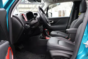 Jeep Renegade 1.3 Trailhawk Plus Sky 4xe
