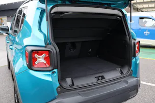 Jeep Renegade 1.3 Trailhawk Plus Sky 4xe