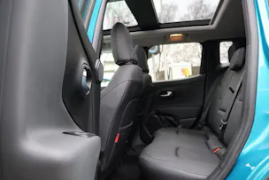 Jeep Renegade 1.3 Trailhawk Plus Sky 4xe