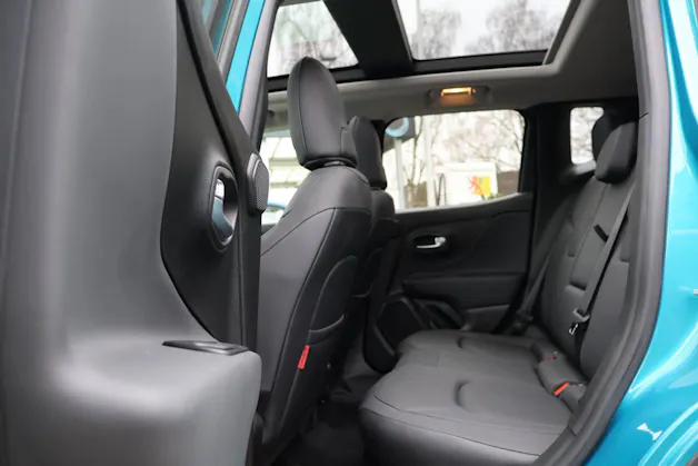 Jeep Renegade 1.3 Trailhawk Plus Sky 4xe