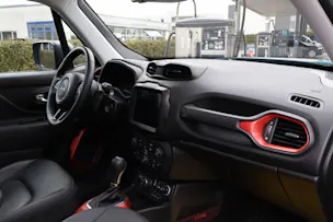 Jeep Renegade 1.3 Trailhawk Plus Sky 4xe