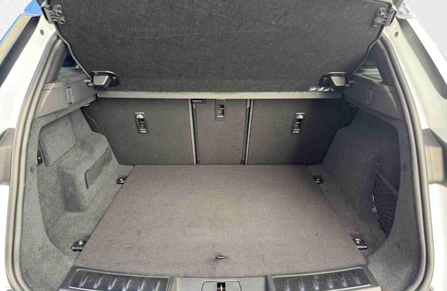 Vehicle image 12 Vehicle image 12