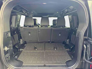 Land Rover Defender 110 3.0 D I6 250 X-Dyn. SE