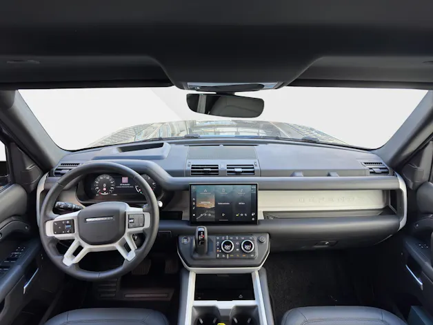 Land Rover Defender 110 3.0 D I6 250 X-Dyn. SE