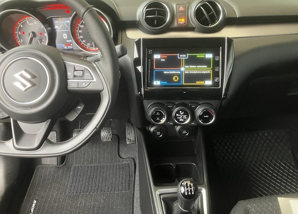 Vehicle image 9 Vehicle image 9