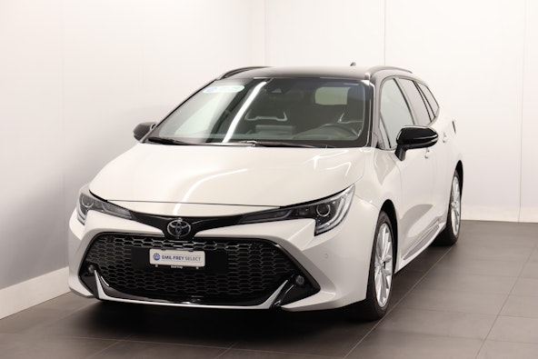 First vehicle image