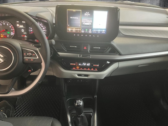 Vehicle image 9 Vehicle image 9