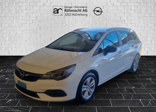 First vehicle image First vehicle image