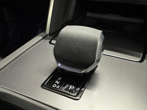 Vehicle image LAND ROVER Discovery Sport 1.5 T 270e Dynamic HSE