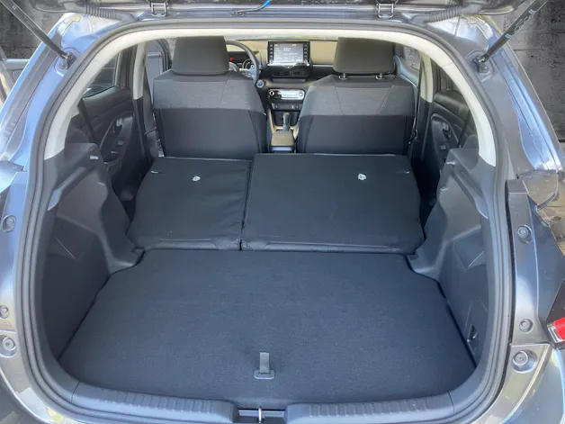 Toyota Yaris 1.5 VVT-i HSD Trend