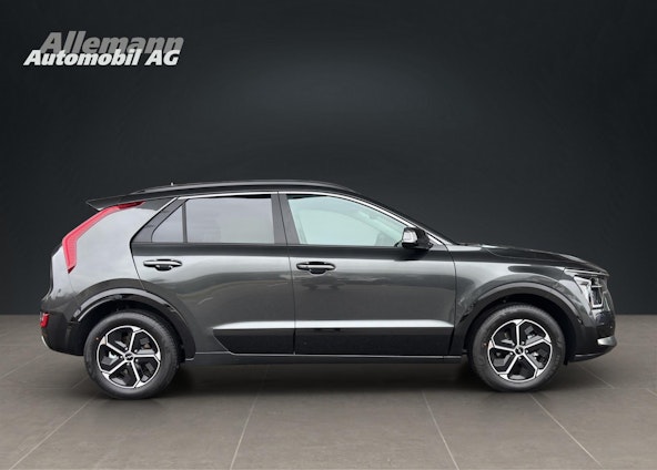 Vehicle image 6 Vehicle image 6