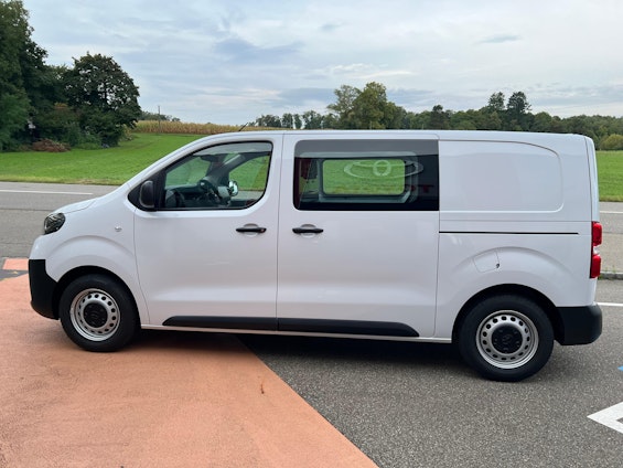 Vehicle image 36