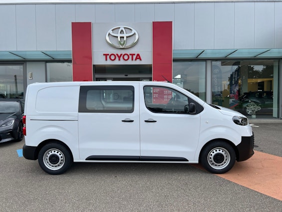 Vehicle image 40