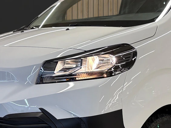 image du véhicule 8 image du véhicule 8