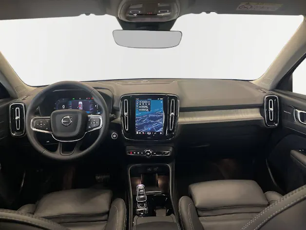 Volvo XC40 2.0 B4 MH Plus Dark