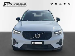 Volvo XC40 2.0 B4 MH Plus Dark