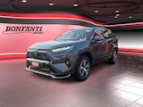 First vehicle image