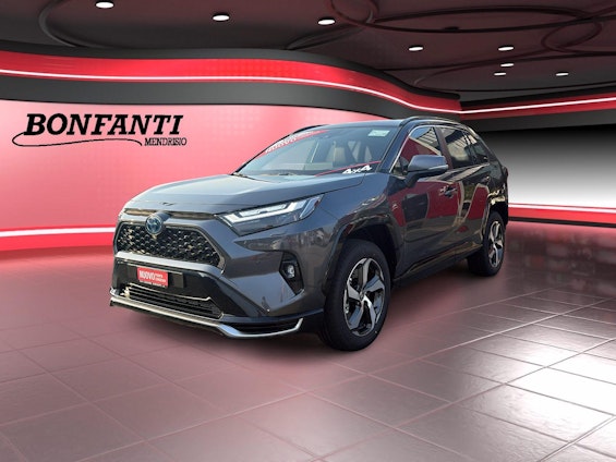 First vehicle image