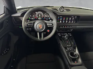 Porsche 911 Carrera 4 GTS Cabriolet
