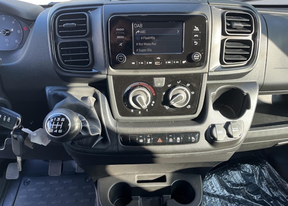 Vehicle image 8 Vehicle image 8