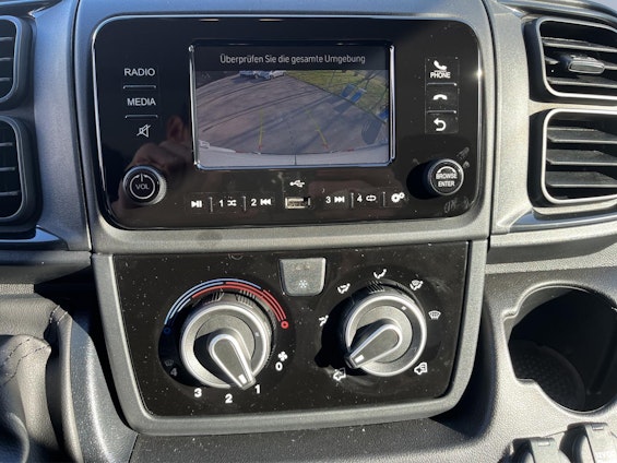 Vehicle image 9 Vehicle image 9