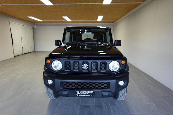 First vehicle image