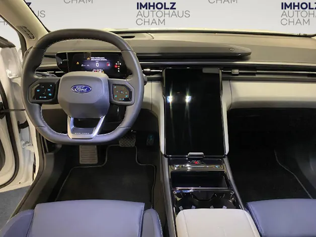 Ford Explorer Extended Range RWD