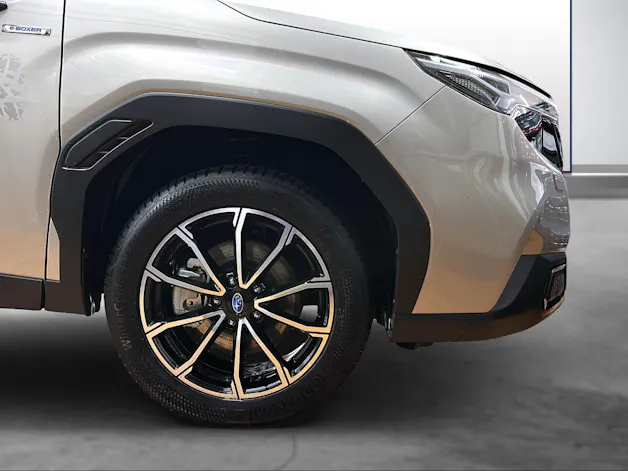 Subaru Forester Station 2.0i e-Boxer Luxury