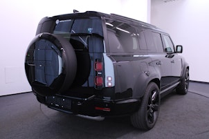 Vehicle image LAND ROVER Defender 130 3.0 D I6 300 X-Dynamic HSE "8 Plätzer"