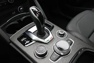 Alfa Romeo Stelvio 2.9 V6 Biturbo Q4 Quadrifoglio