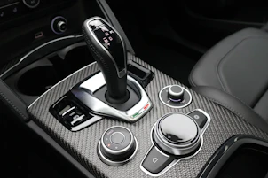 Fahrzeugbild ALFA ROMEO Stelvio 2.9 V6 Biturbo Q4 Quadrifoglio