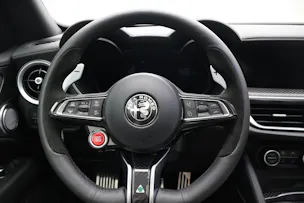 Alfa Romeo Stelvio 2.9 V6 Biturbo Q4 Quadrifoglio